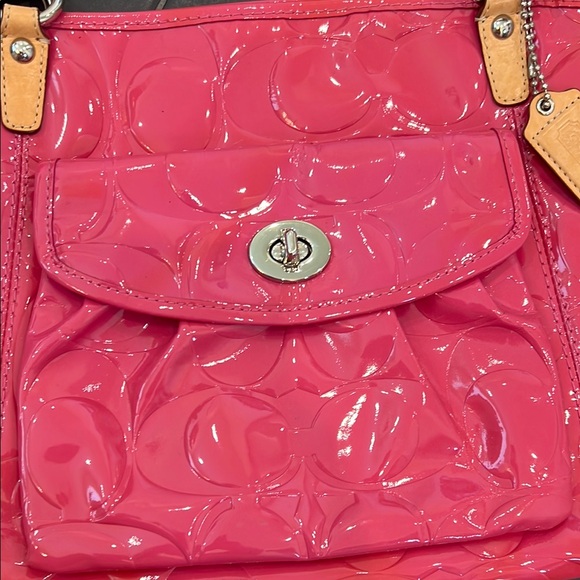 Coach Pink and Tan Patent Leather Shoulder Bag with Signature Pattern - Picture 2 of 9